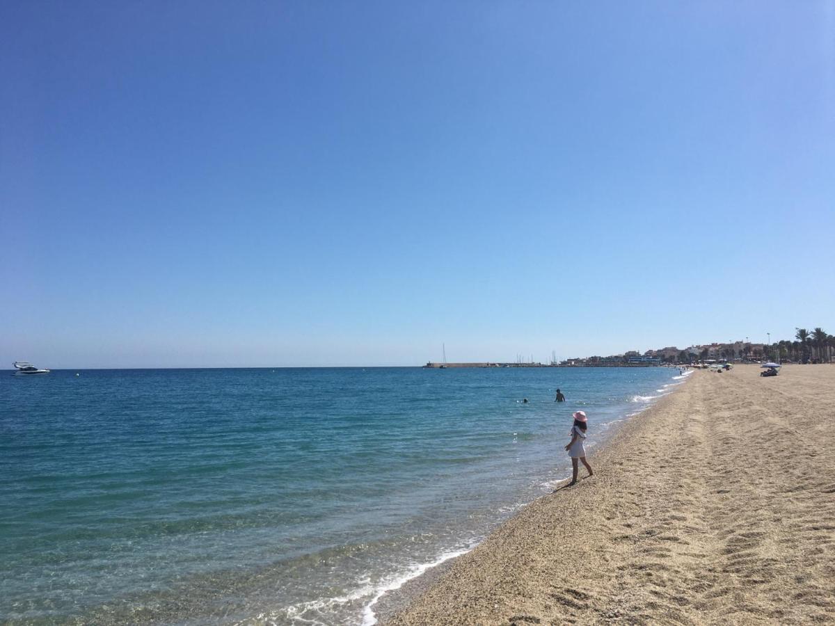 Atico Almeria. Paseo Maritimo Roquetas De Mar Dış mekan fotoğraf